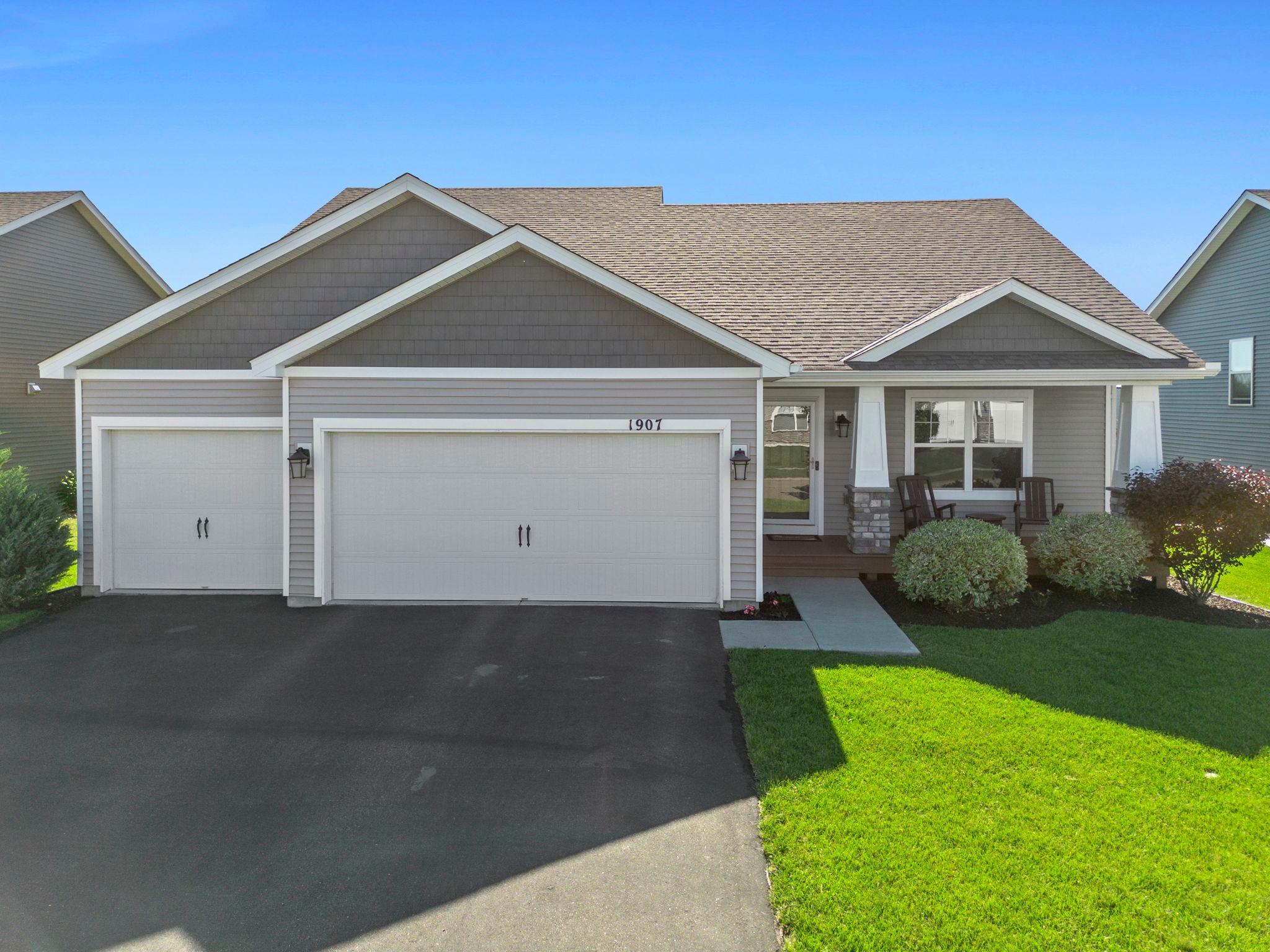 1907 Meridian Curve Property Photo 10
