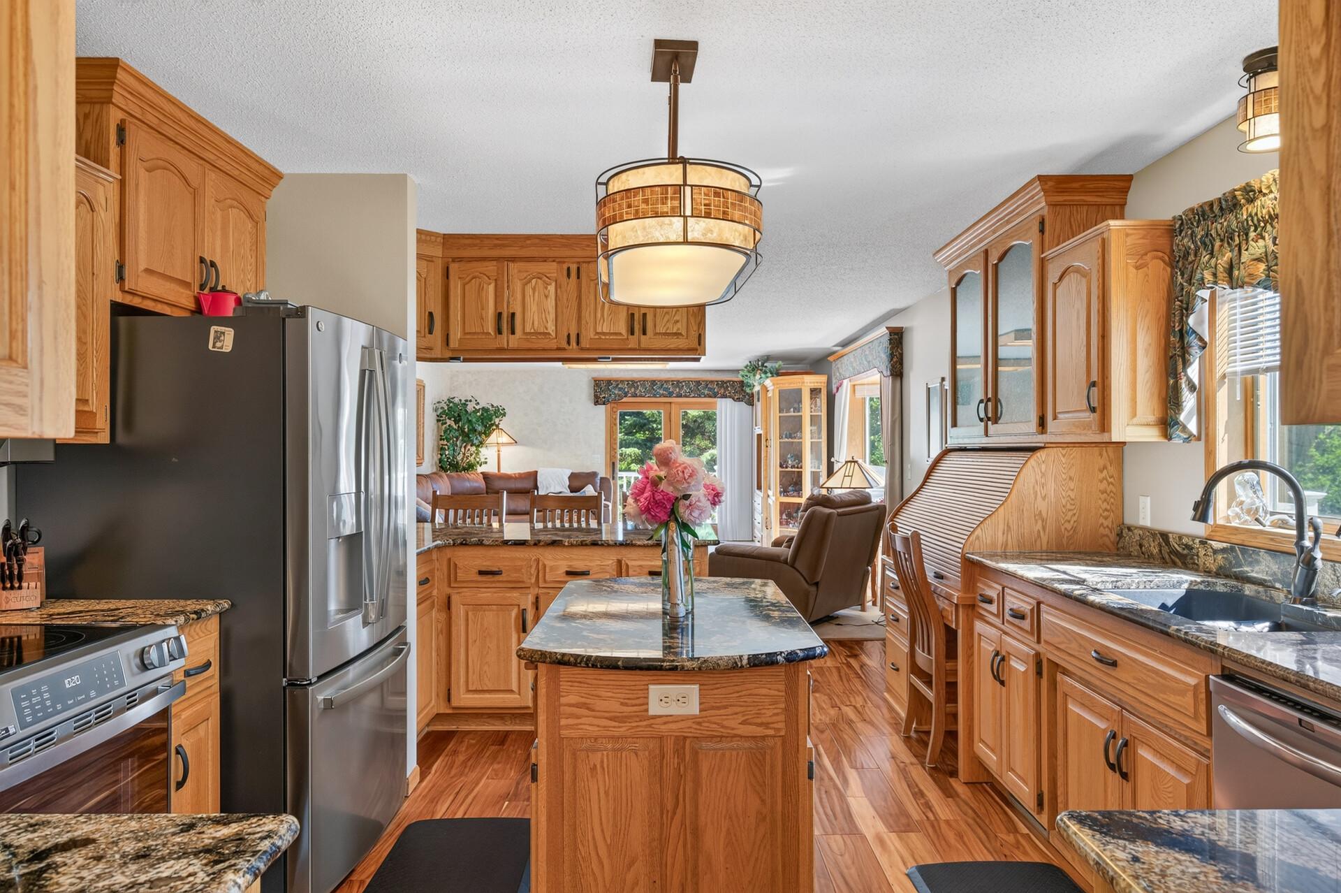11976 Banyon Avenue Nw Property Photo 12