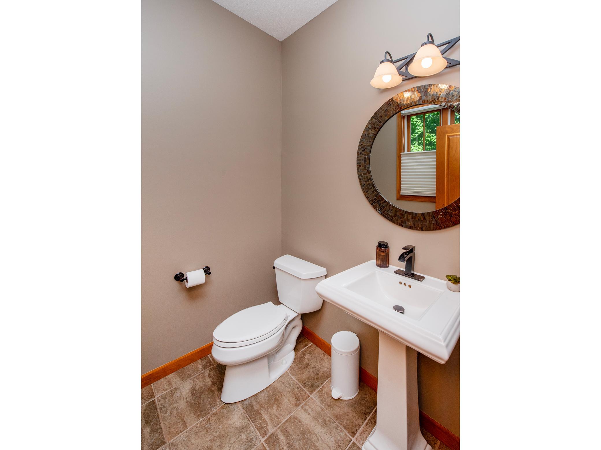814 New Century Boulevard S Property Photo 14