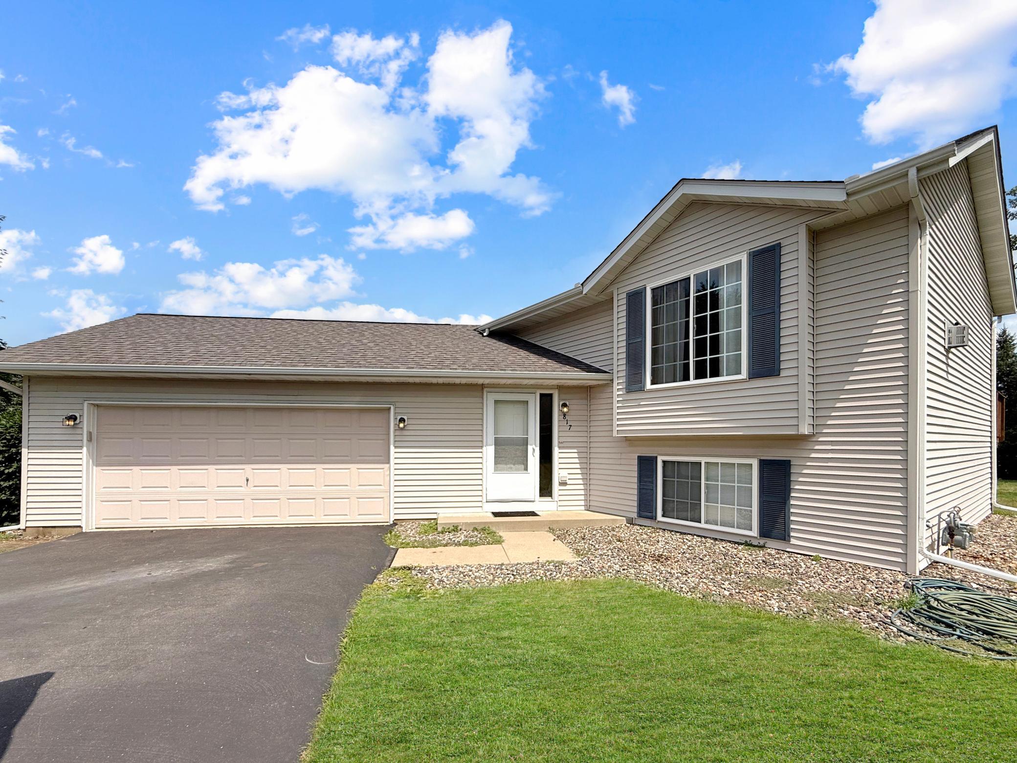 817 Daniel Drive Property Photo 1