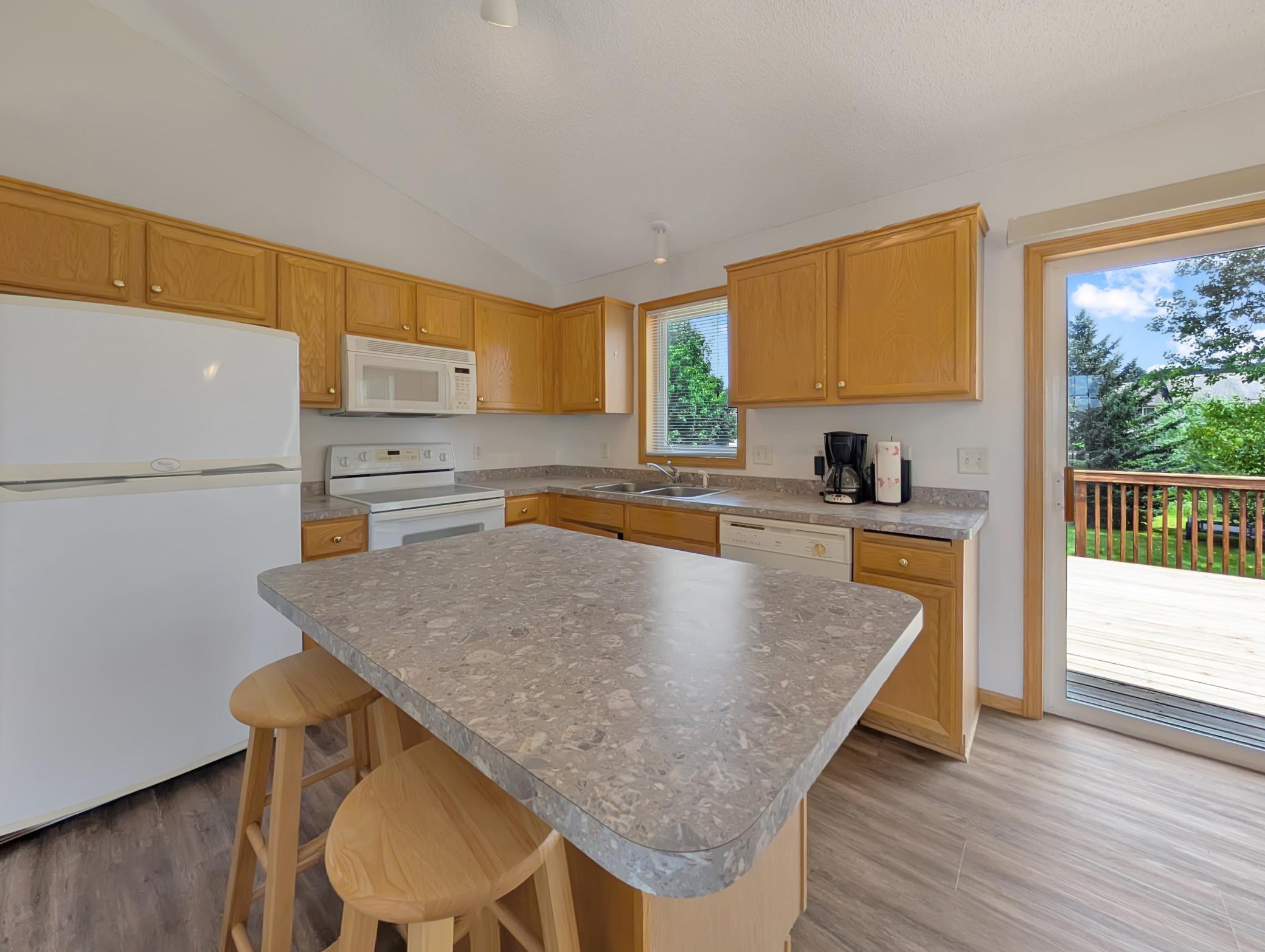 817 Daniel Drive Property Photo 3