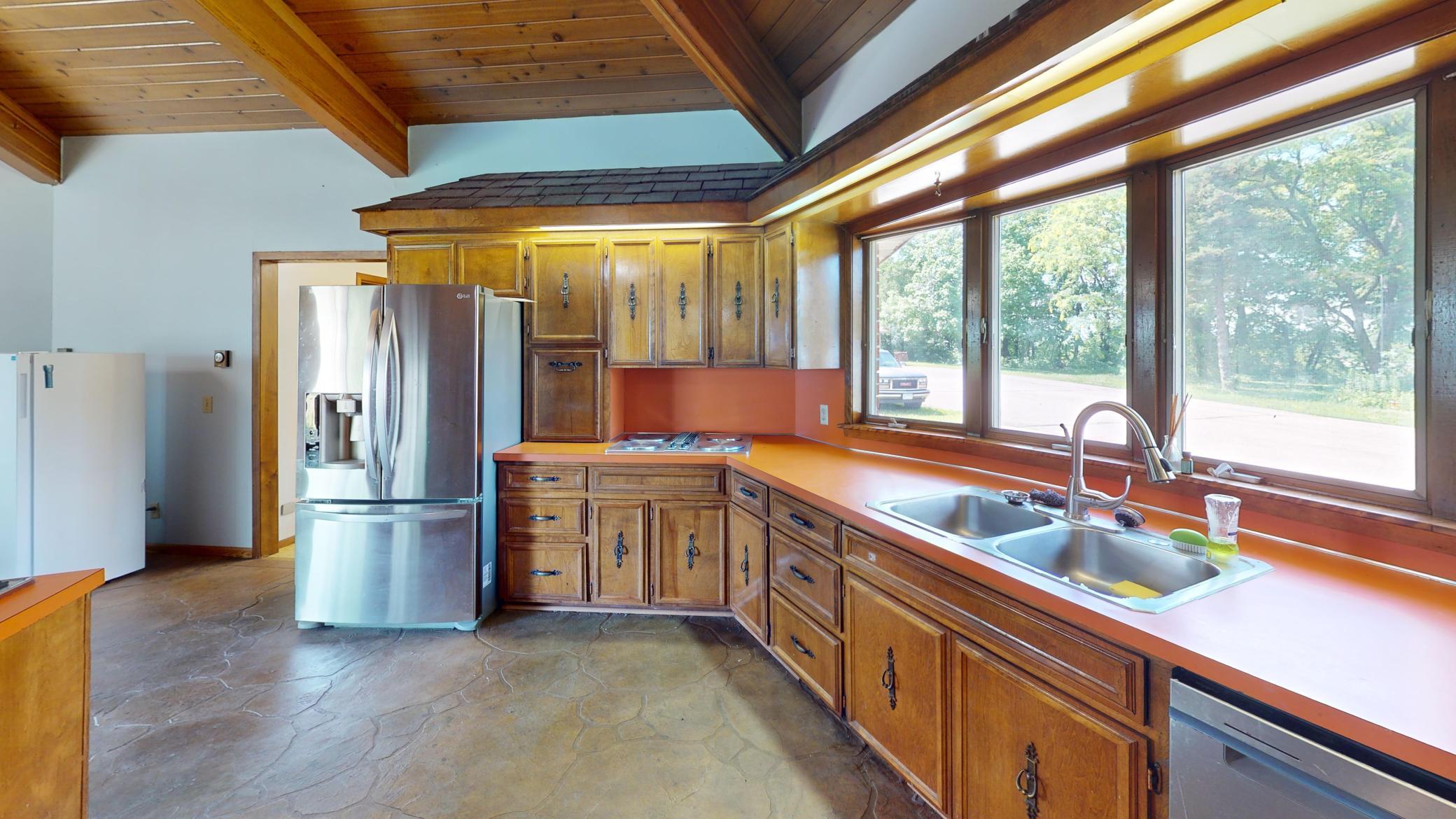 118 Arrowhead Road Property Photo 3