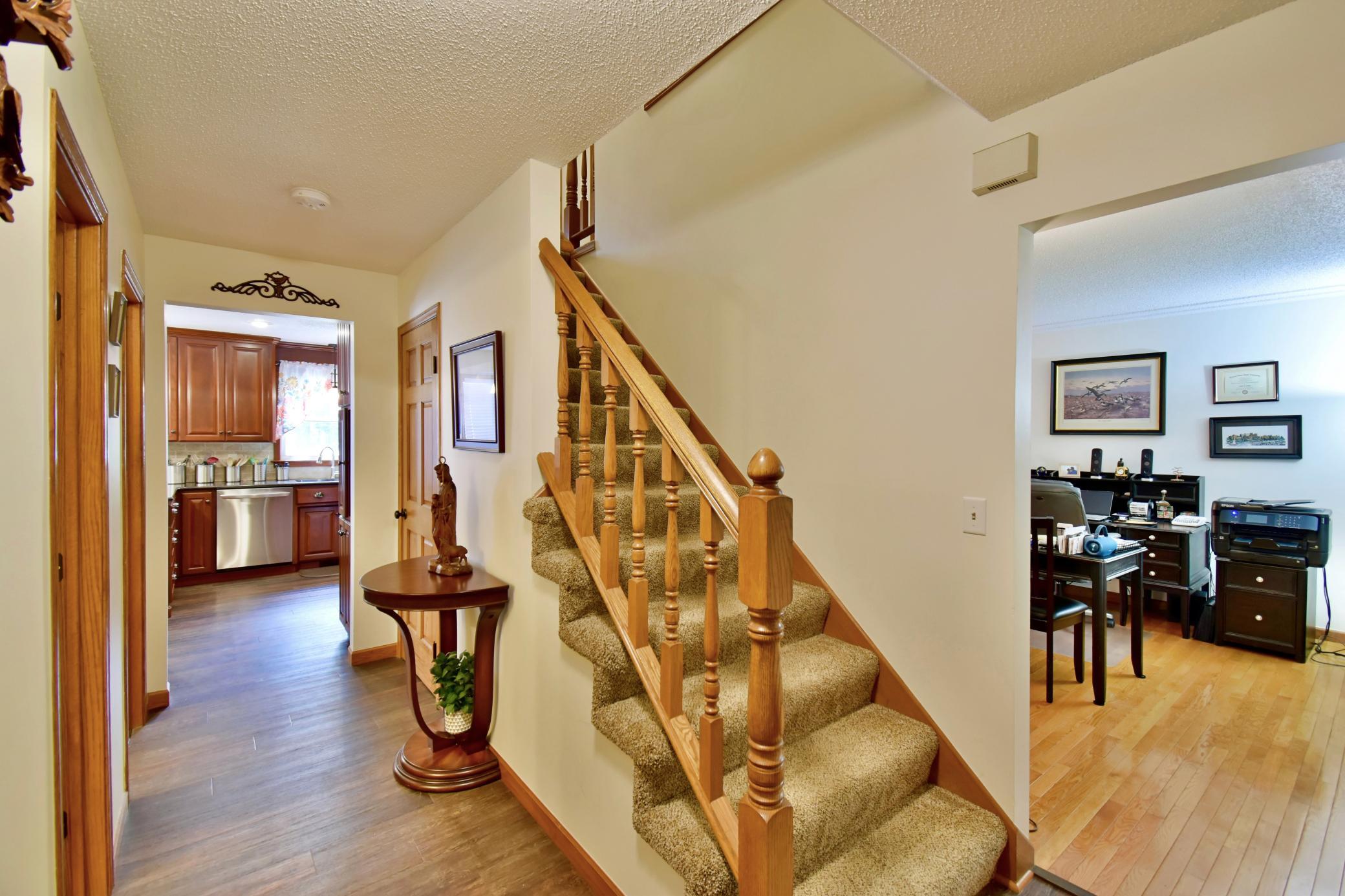8550 Timberlane Loop Nw Property Photo 9