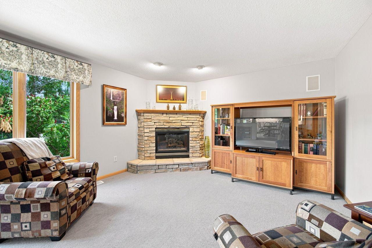365 Linda Circle Property Photo 5