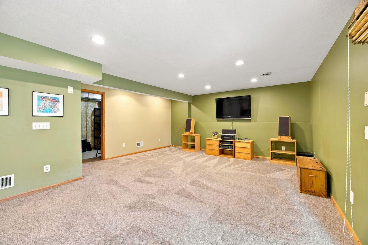 365 Linda Circle Property Photo 28
