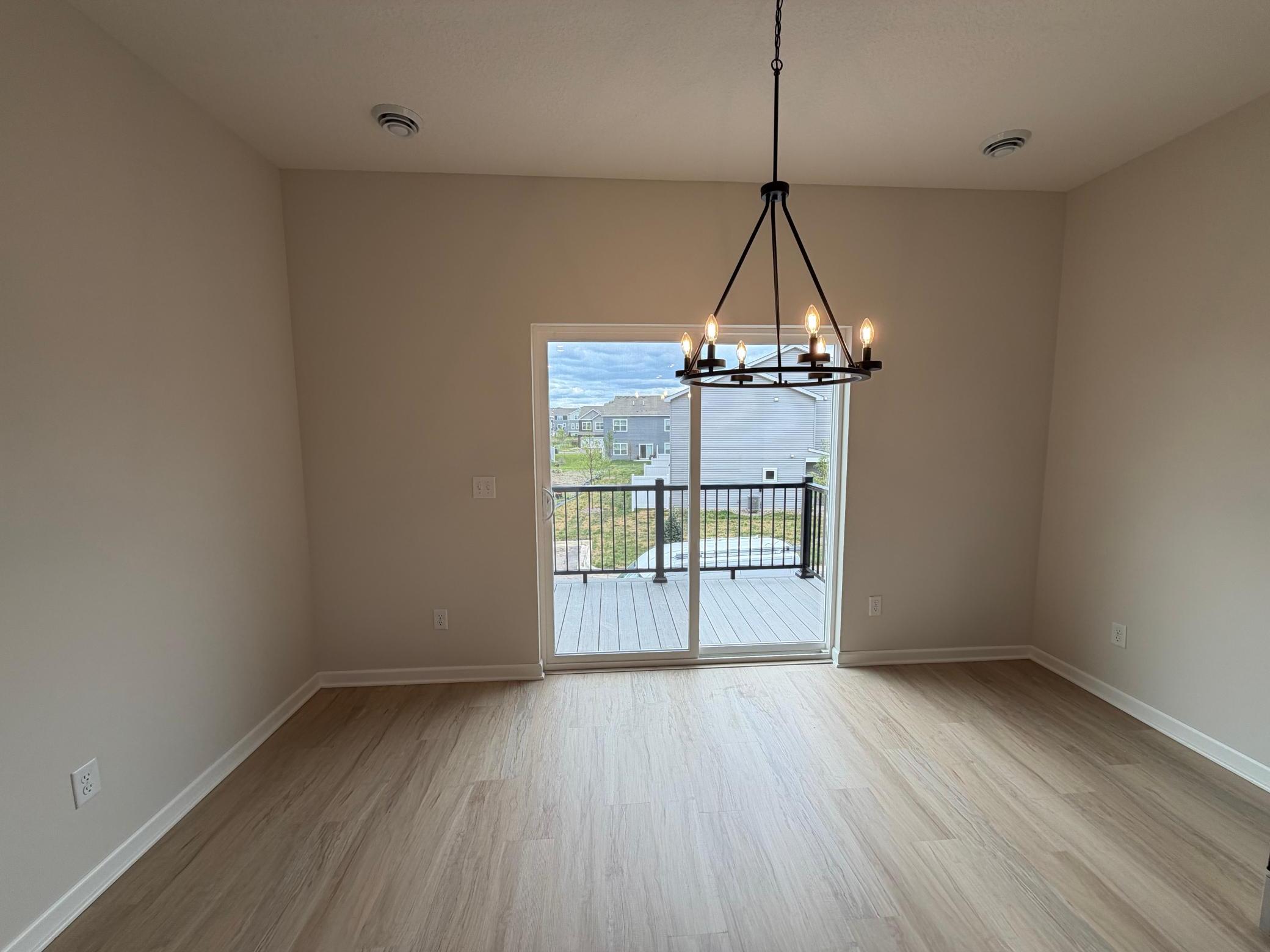 13614 Willow Drive Property Photo 3