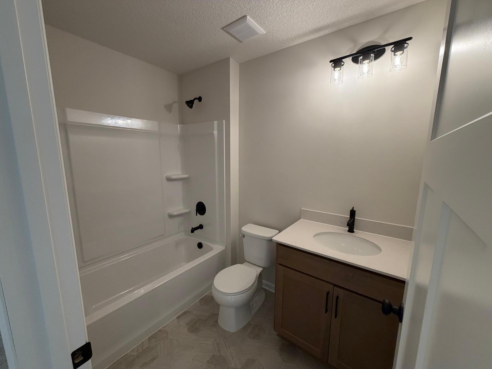 13614 Willow Drive Property Photo 9