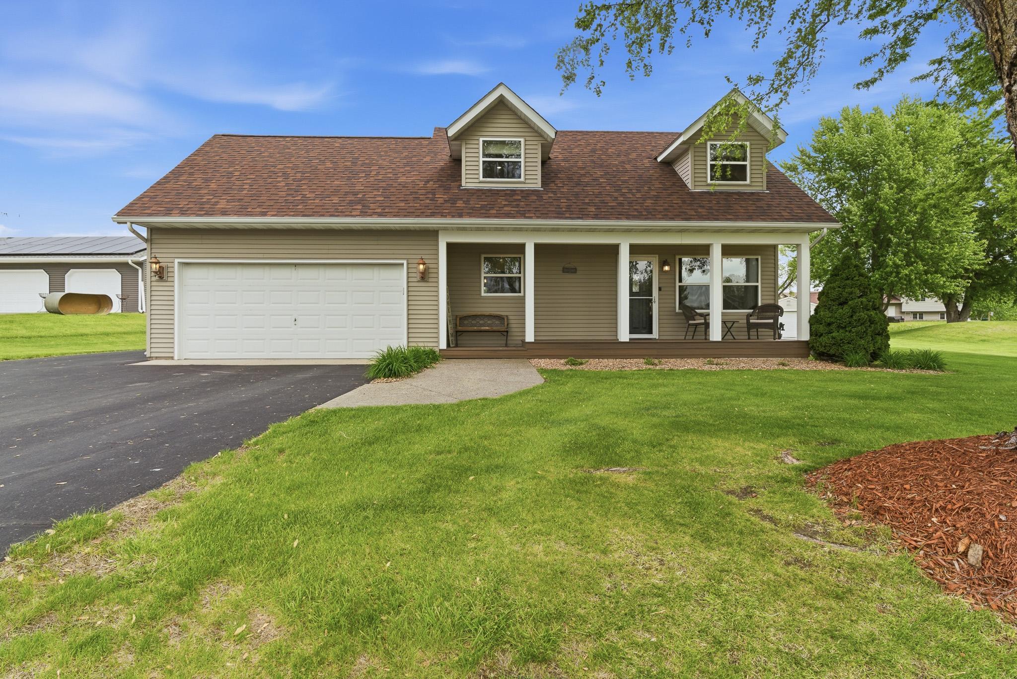 4488 Roberds Lake Trail Property Photo 2