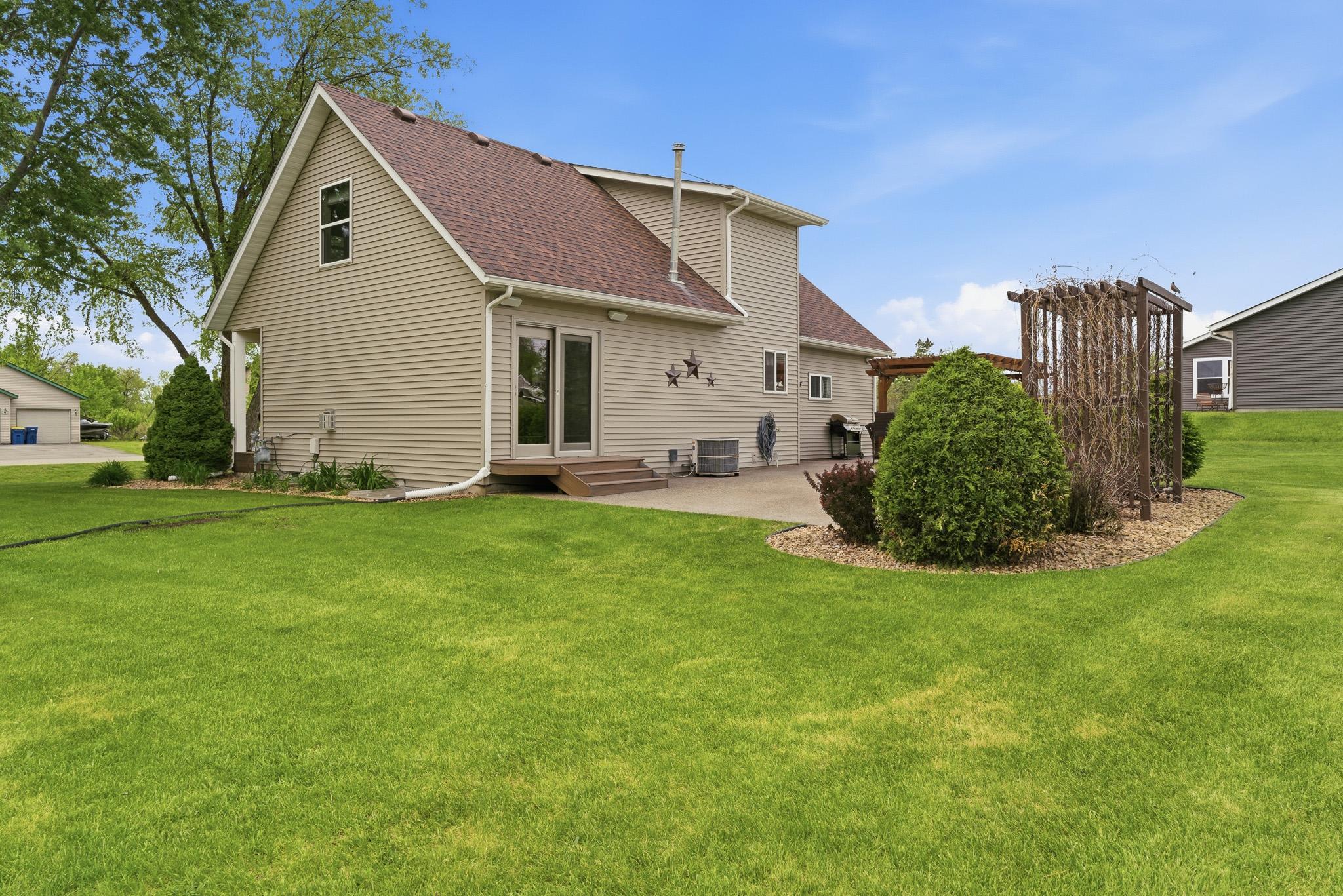 4488 Roberds Lake Trail Property Photo 6