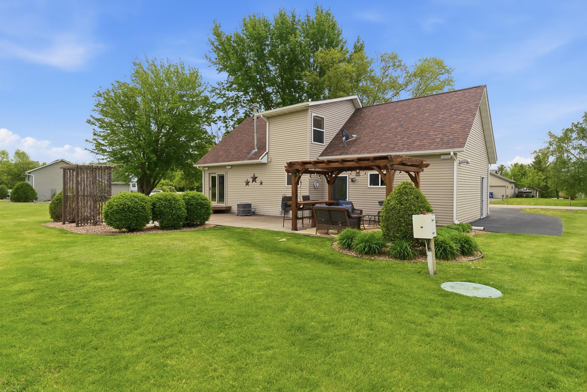 4488 Roberds Lake Trail Property Photo 8