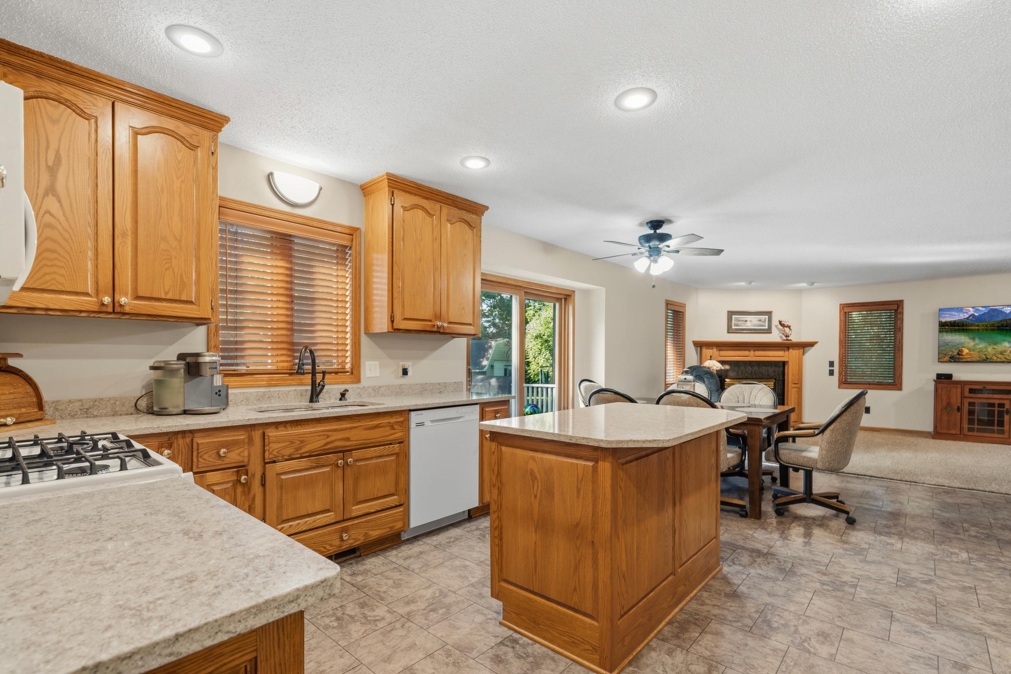 1432 Cloud Drive Ne Property Photo 9