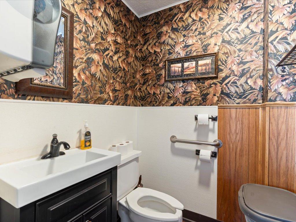 20470 State 226 Property Photo 41