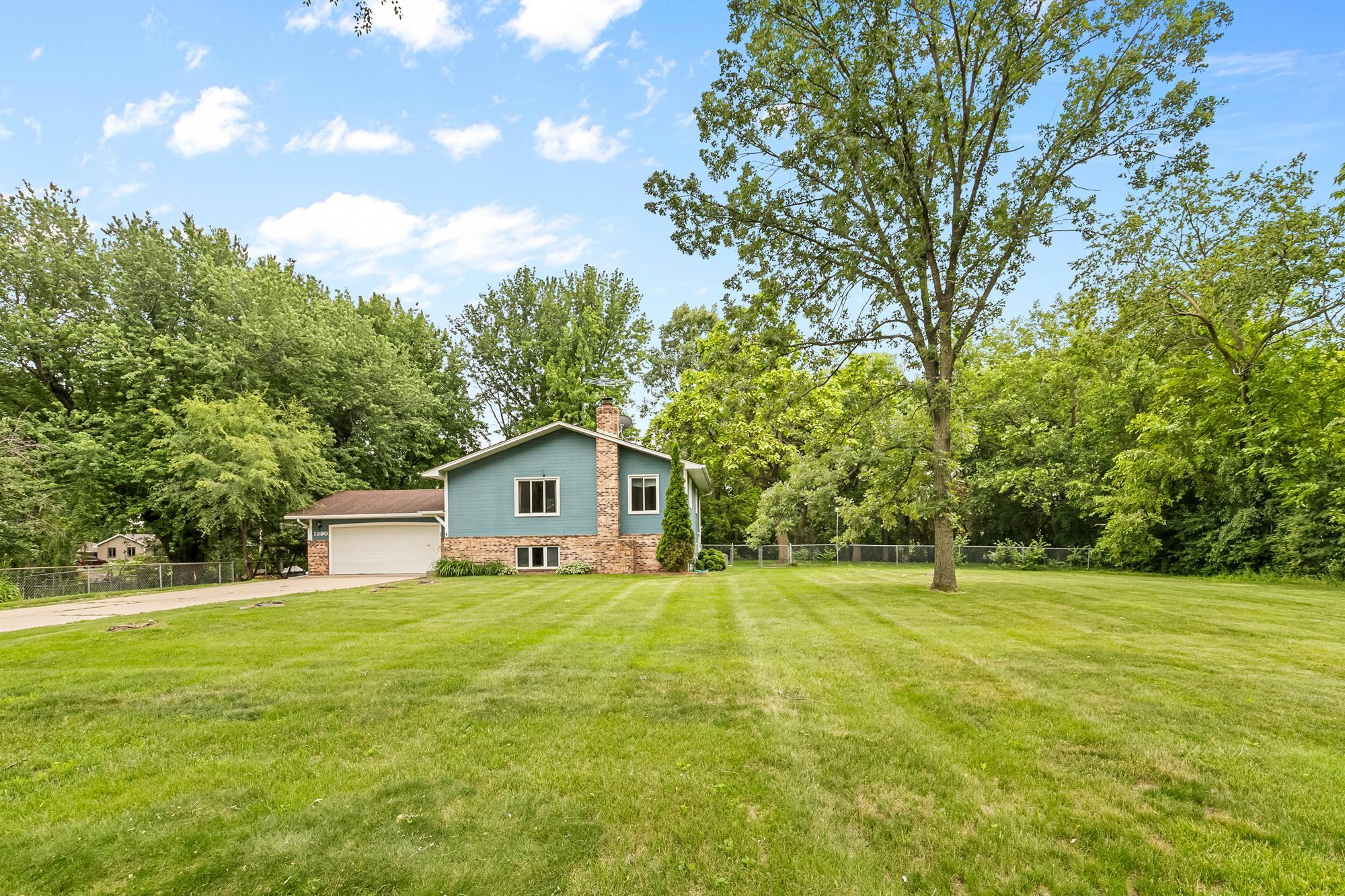 1390 Rainier Lane Property Photo 1