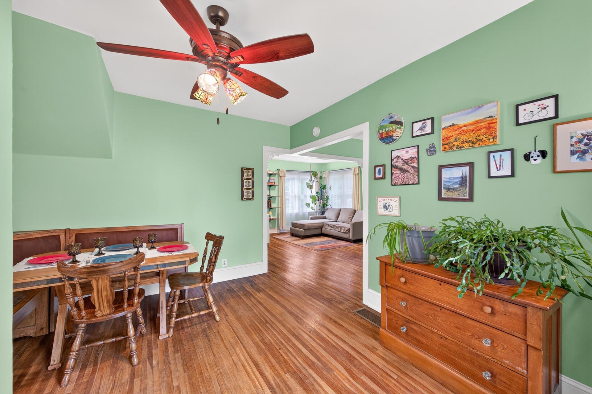 517 Sidney Street E Property Photo 10