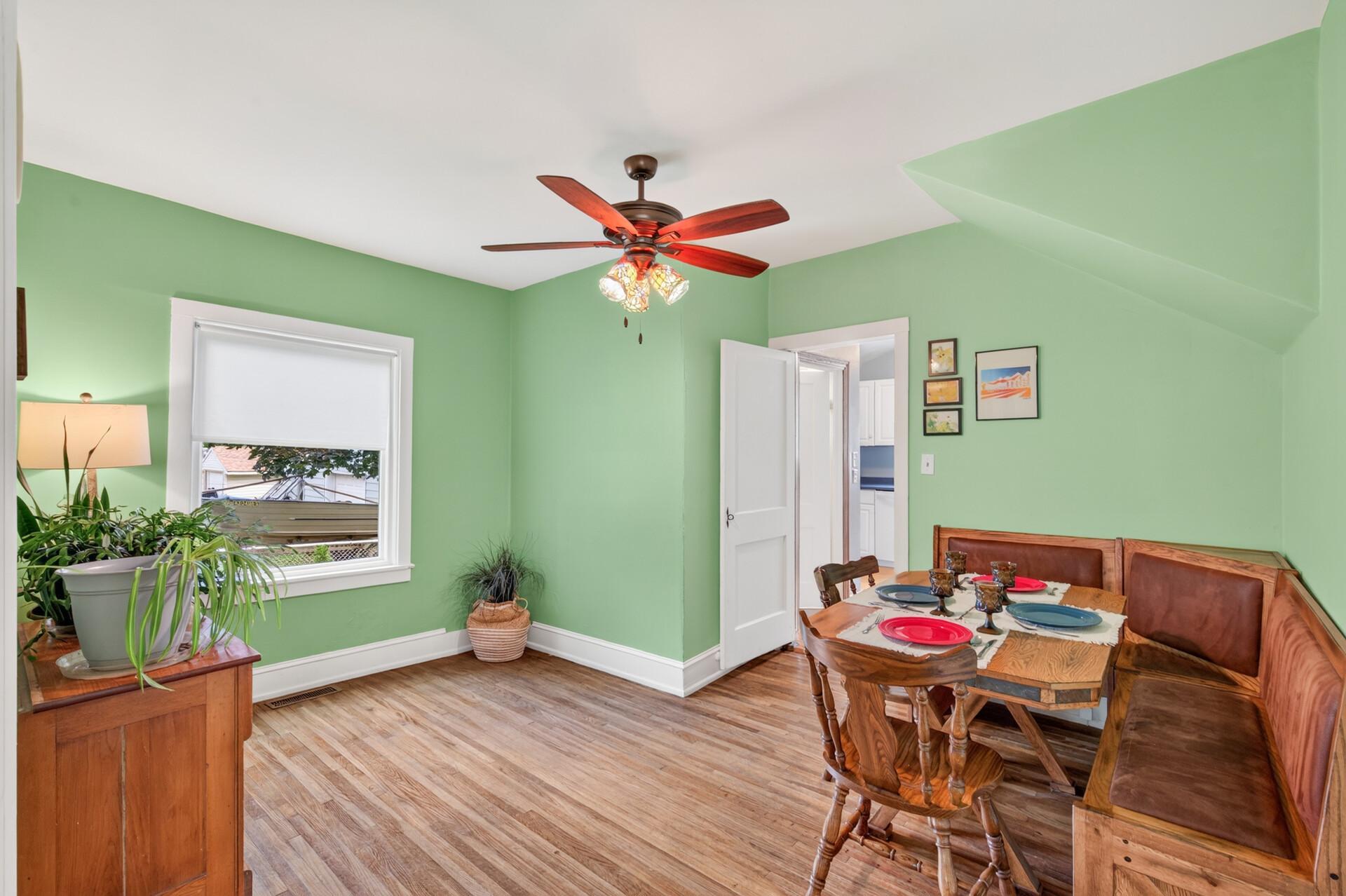 517 Sidney Street E Property Photo 14