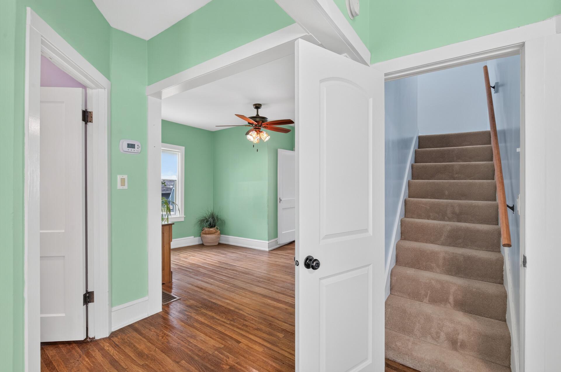 517 Sidney Street E Property Photo 21