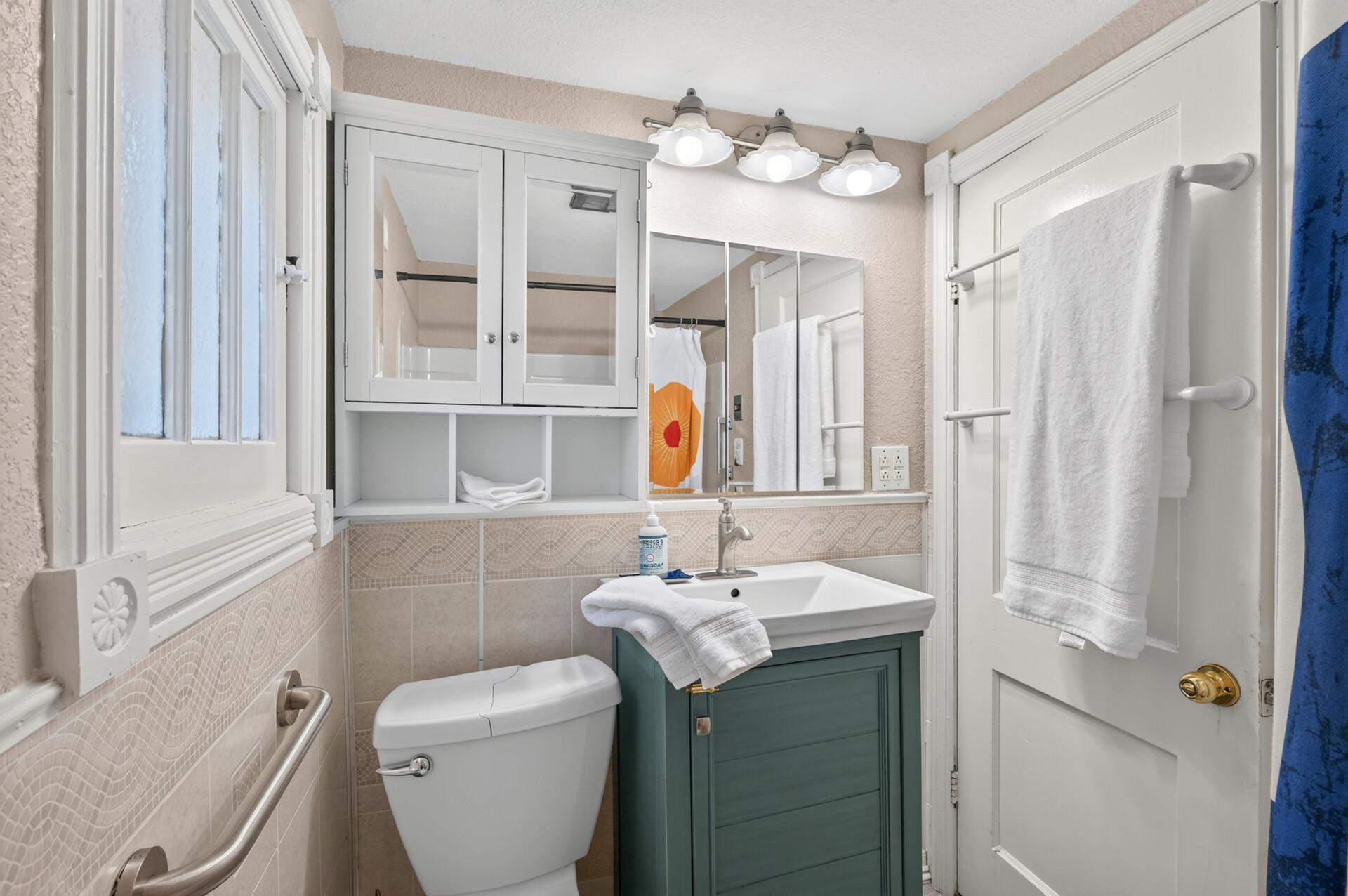 517 Sidney Street E Property Photo 28