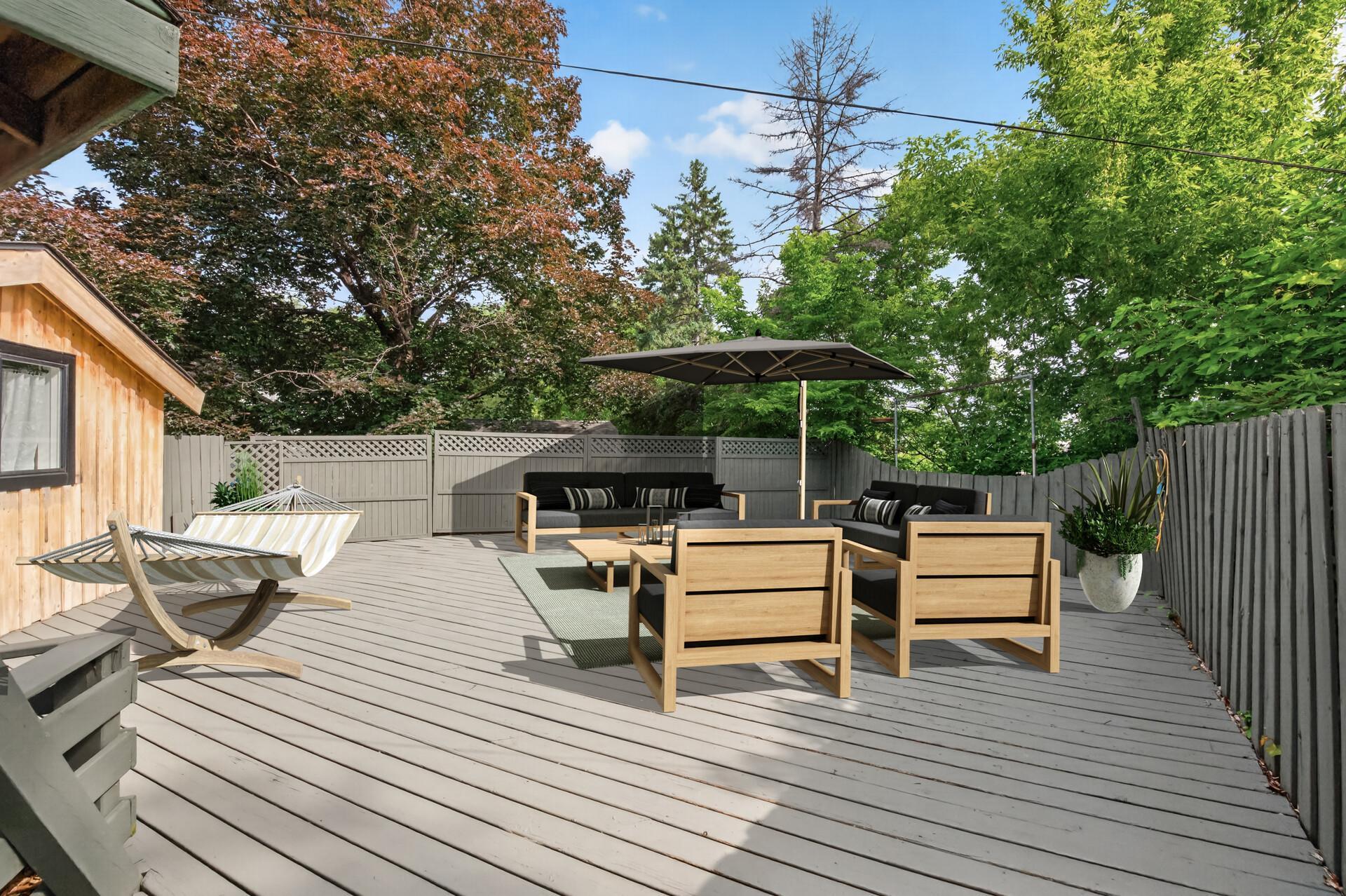 517 Sidney Street E Property Photo 42