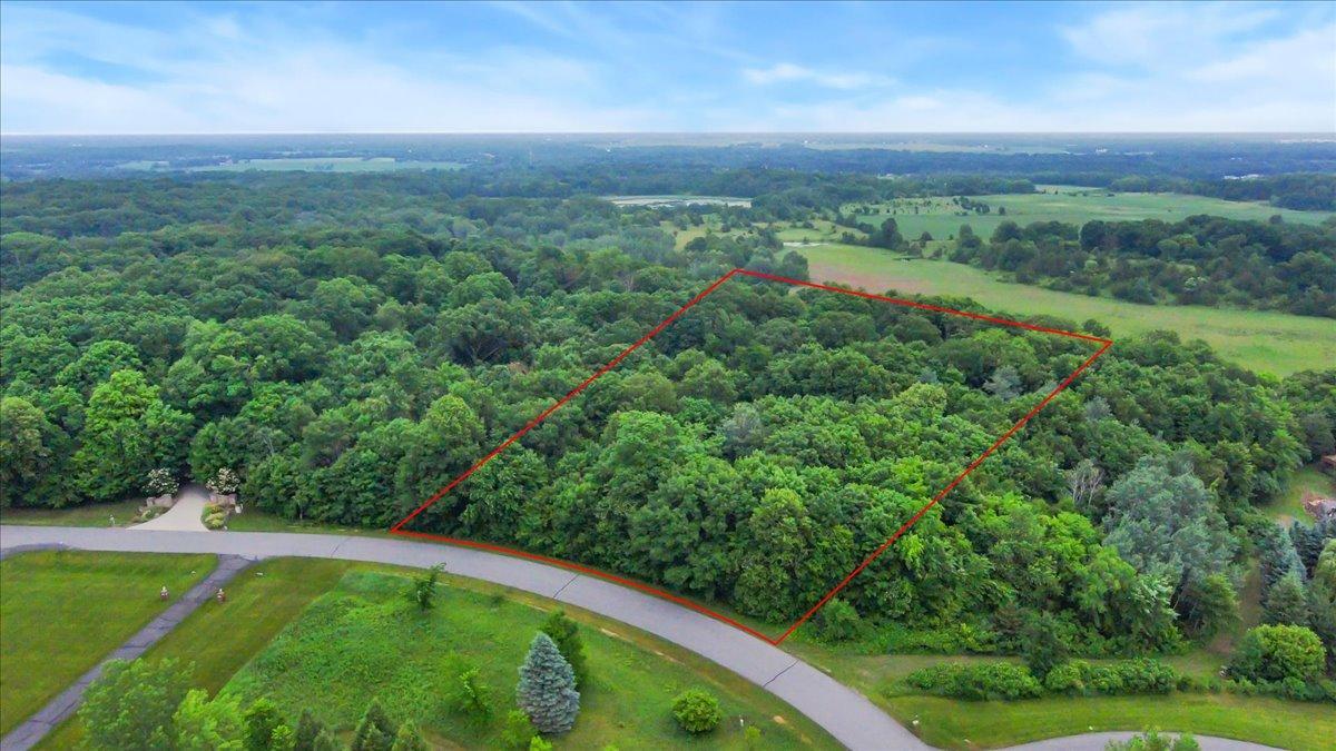 10897 North Ridge Lane Property Photo 8