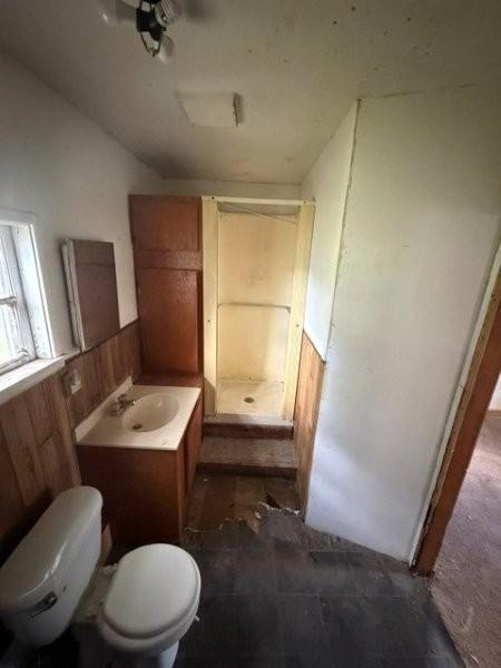 522 E 2nd Street N Property Photo 11