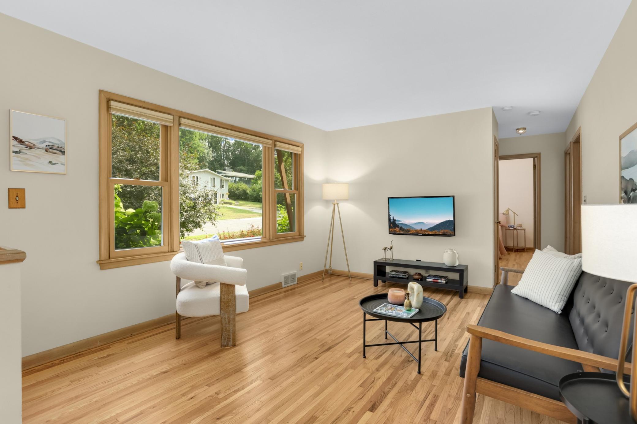 539 Frontenac Place Property Photo 3