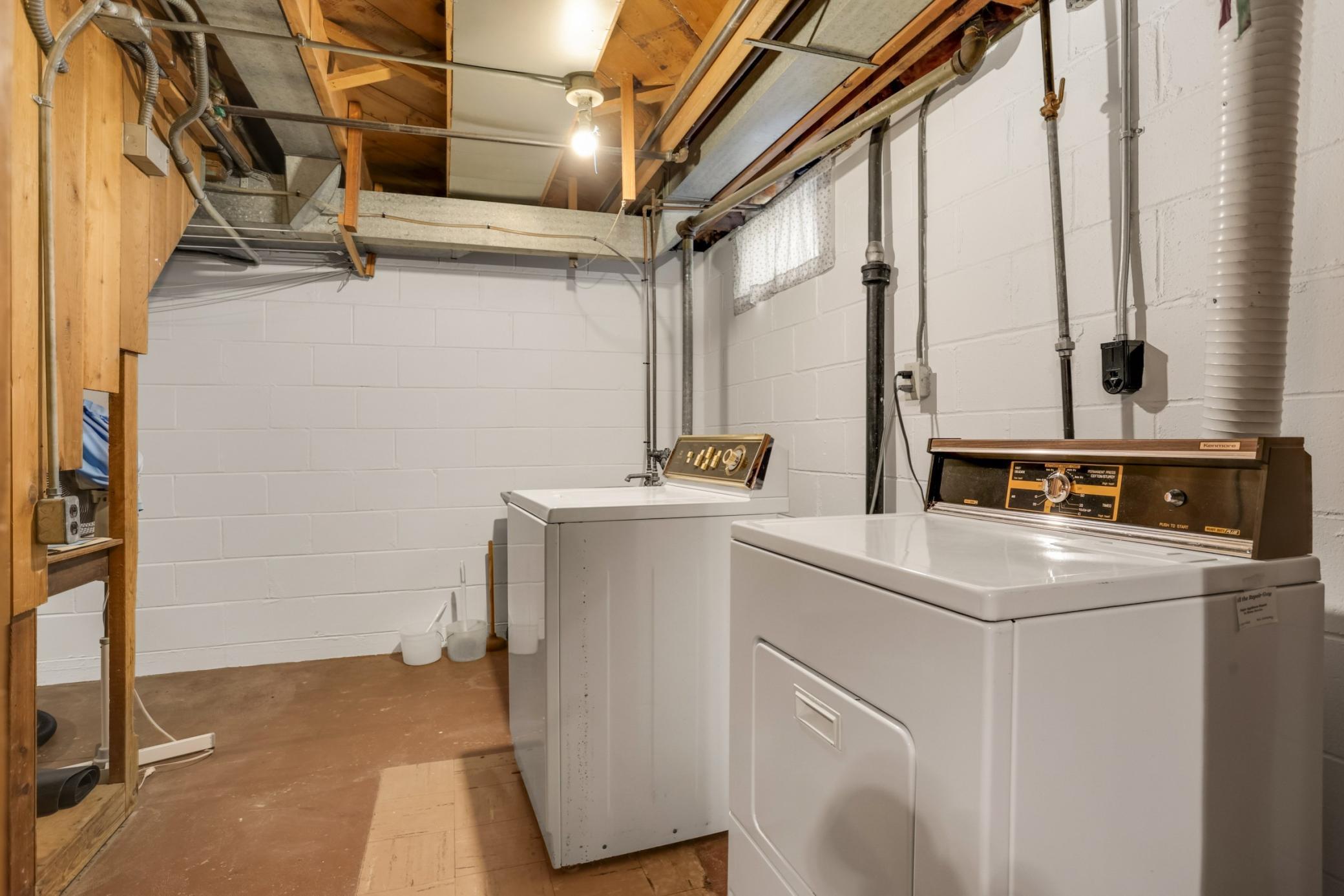 539 Frontenac Place Property Photo 21