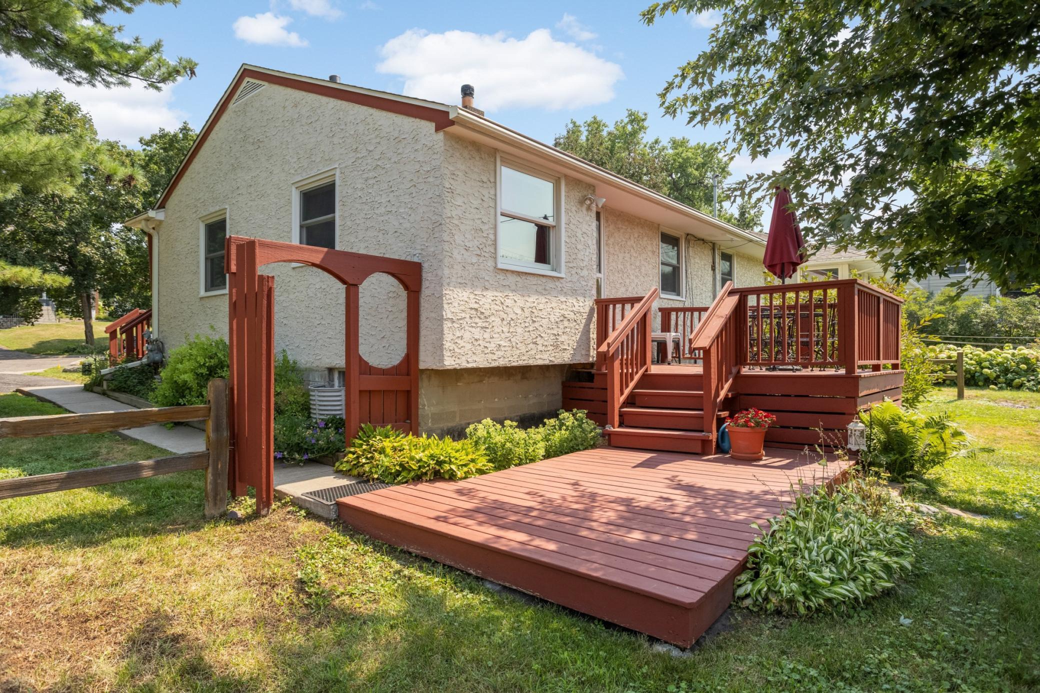 539 Frontenac Place Property Photo 23