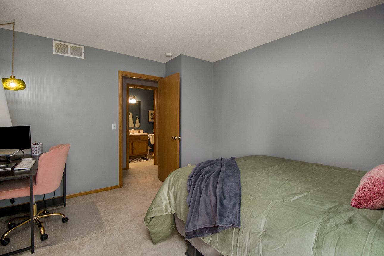 15634 Garnet Way 21 Property Photo 23