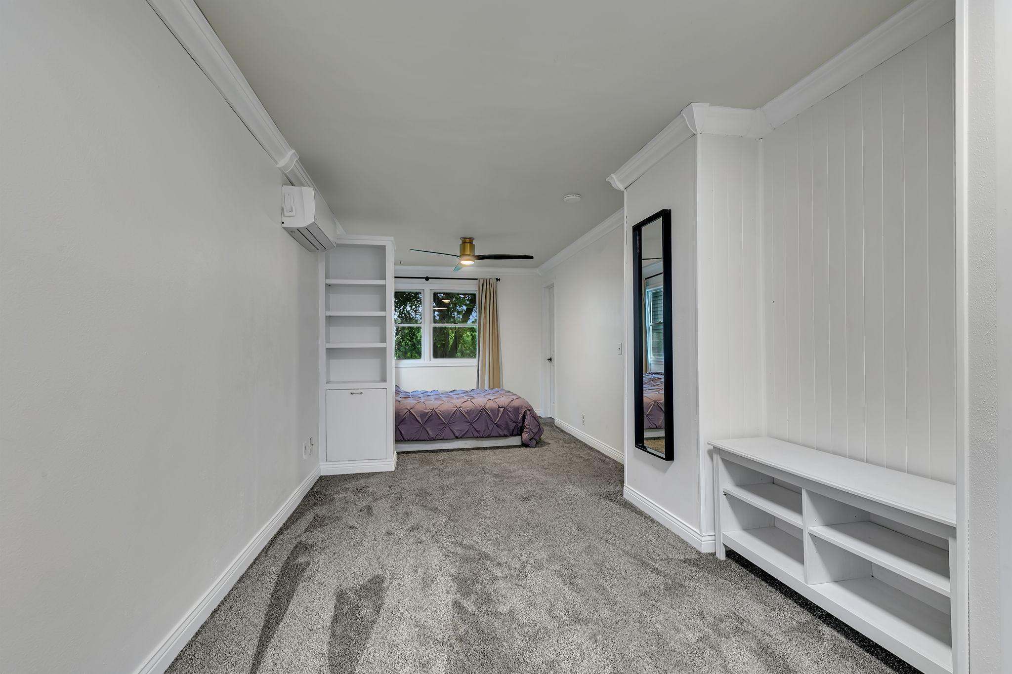 705 W River Street Property Photo 20