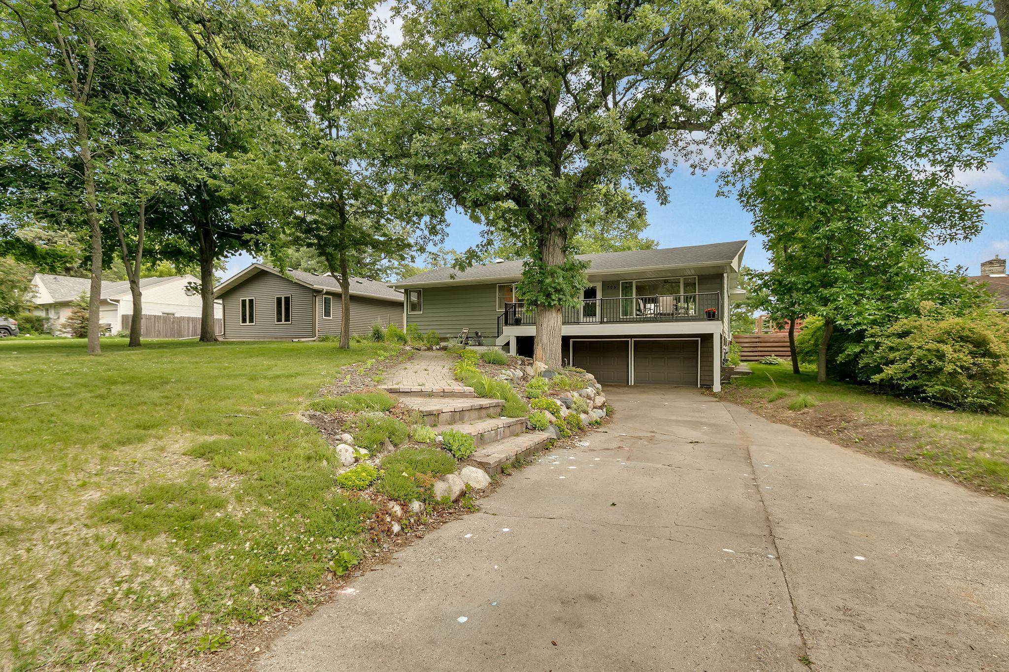 705 W River Street Property Photo 46