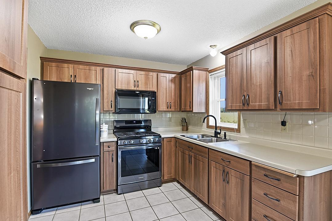 6637 229th Street Property Photo 15