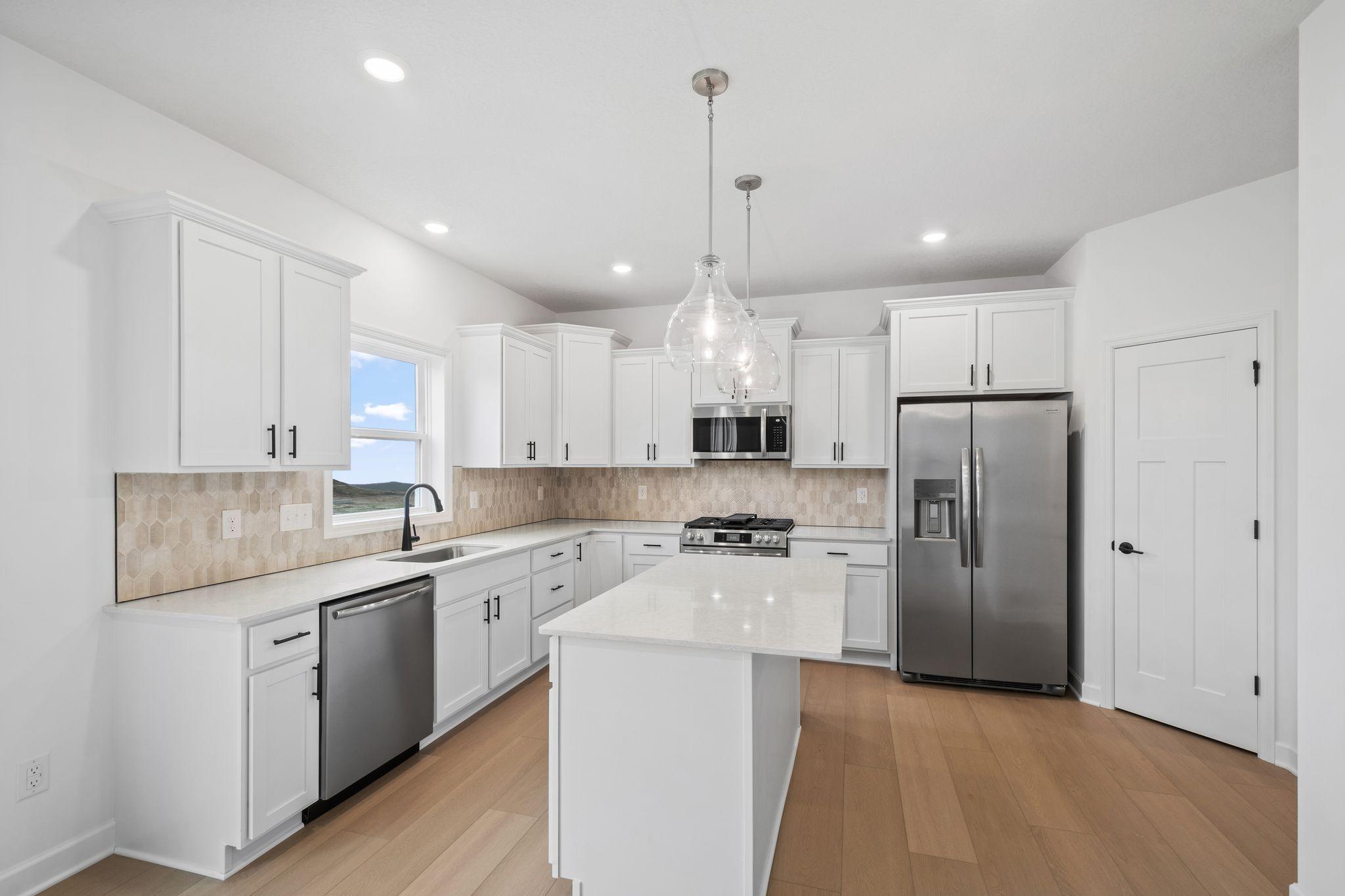 7098397 Property Photo 2