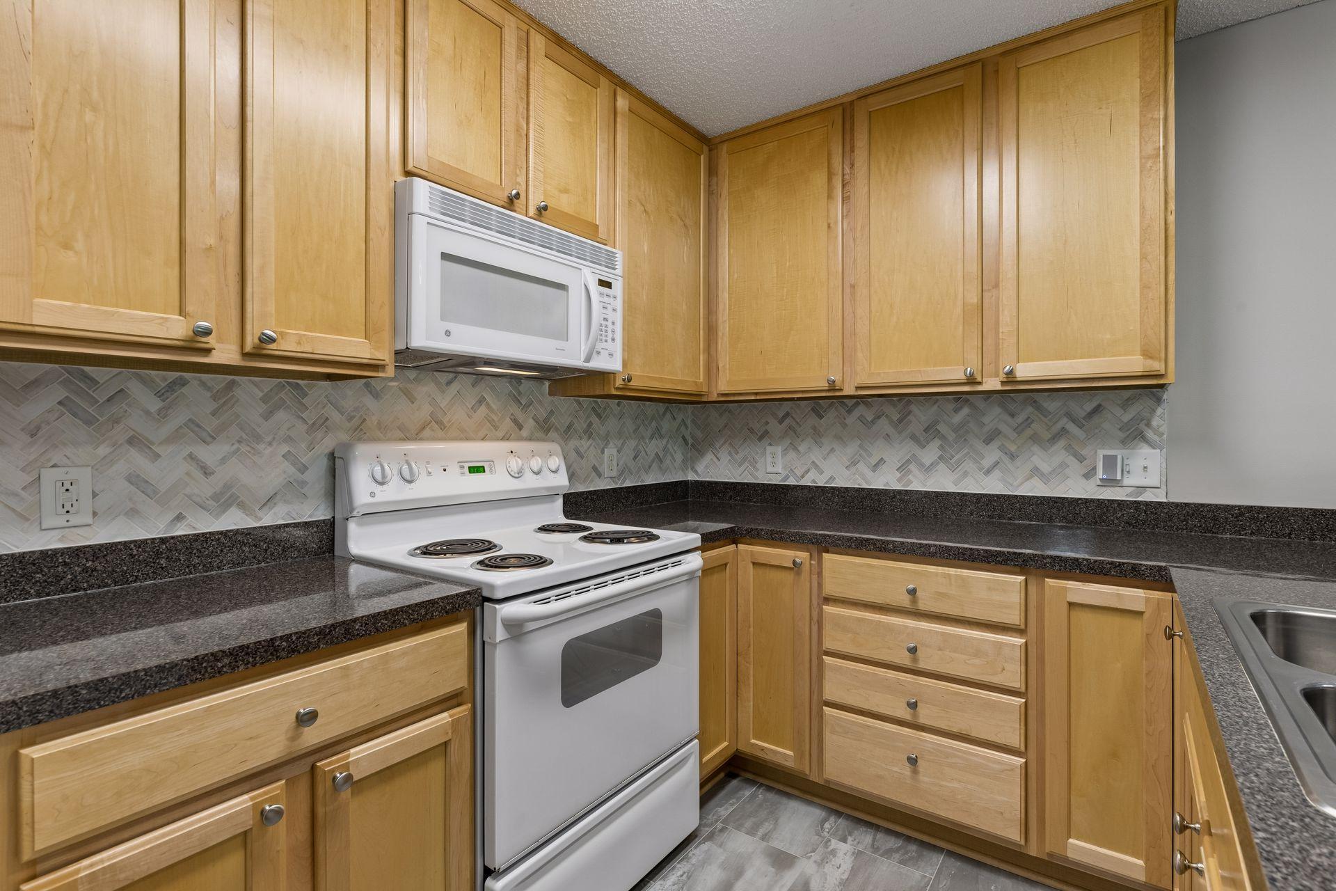 306 Brickyard Drive Property Photo 11