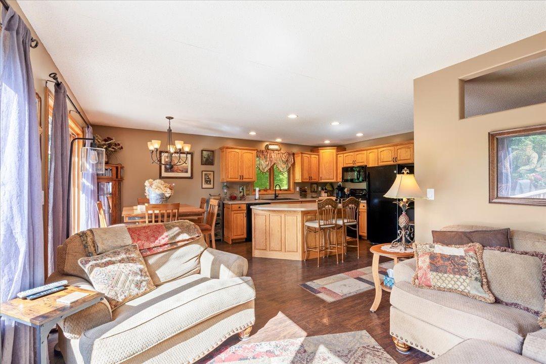 31204 Apache Circle Property Photo 6