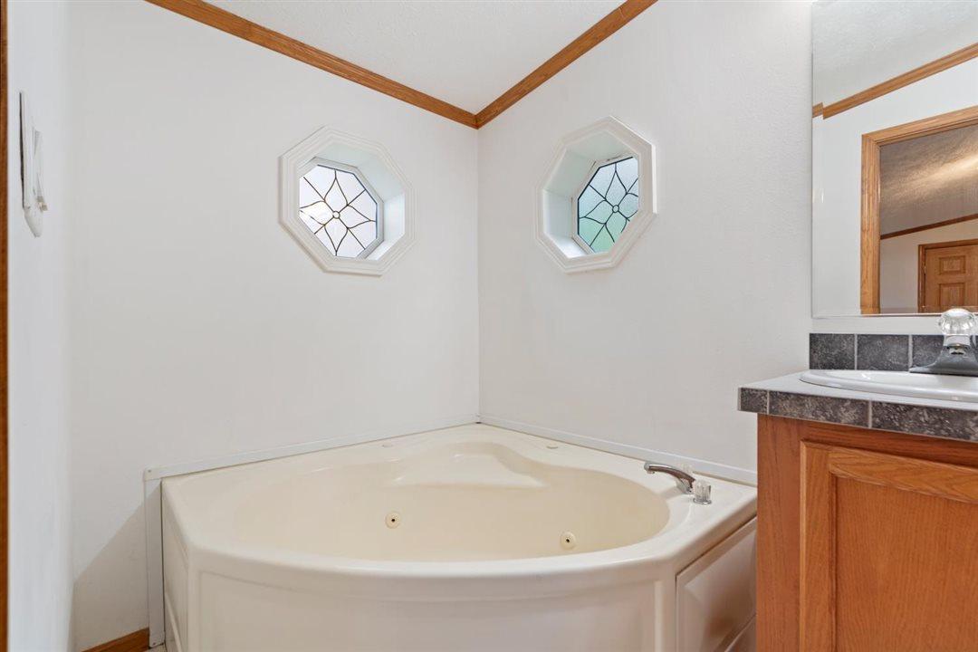 602 Winona Avenue Property Photo 21