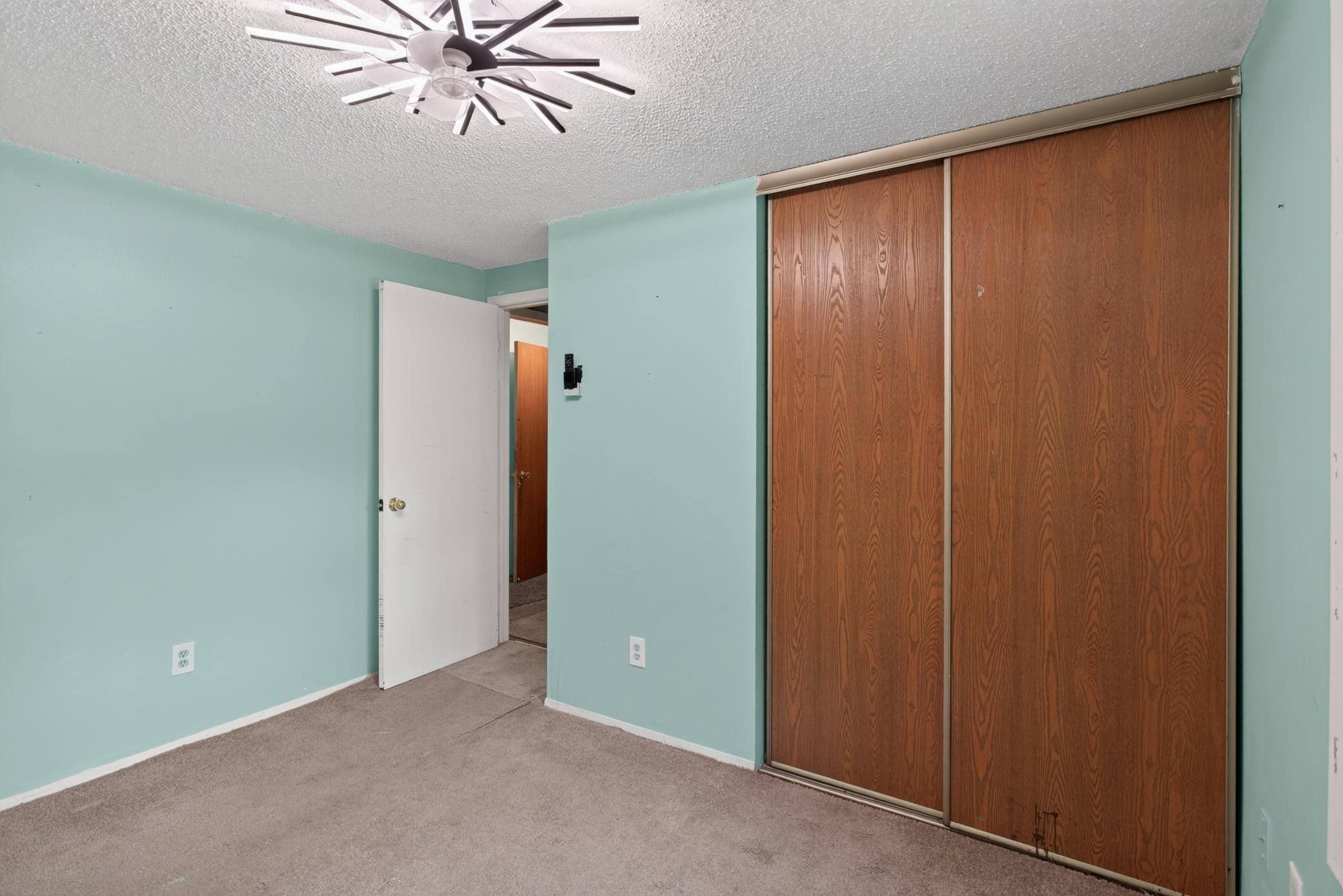 1081 Zemble Street Property Photo 10