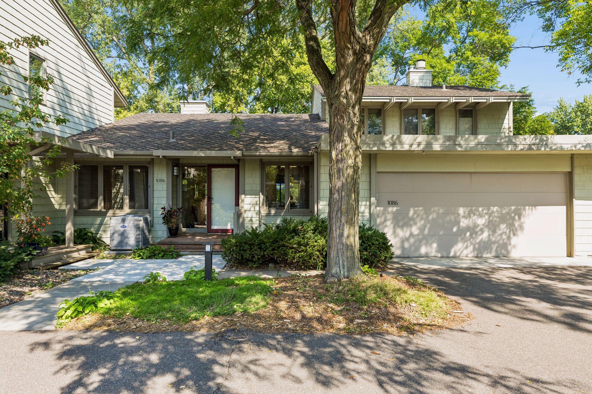 1086 Cedar View Drive Property Photo 1