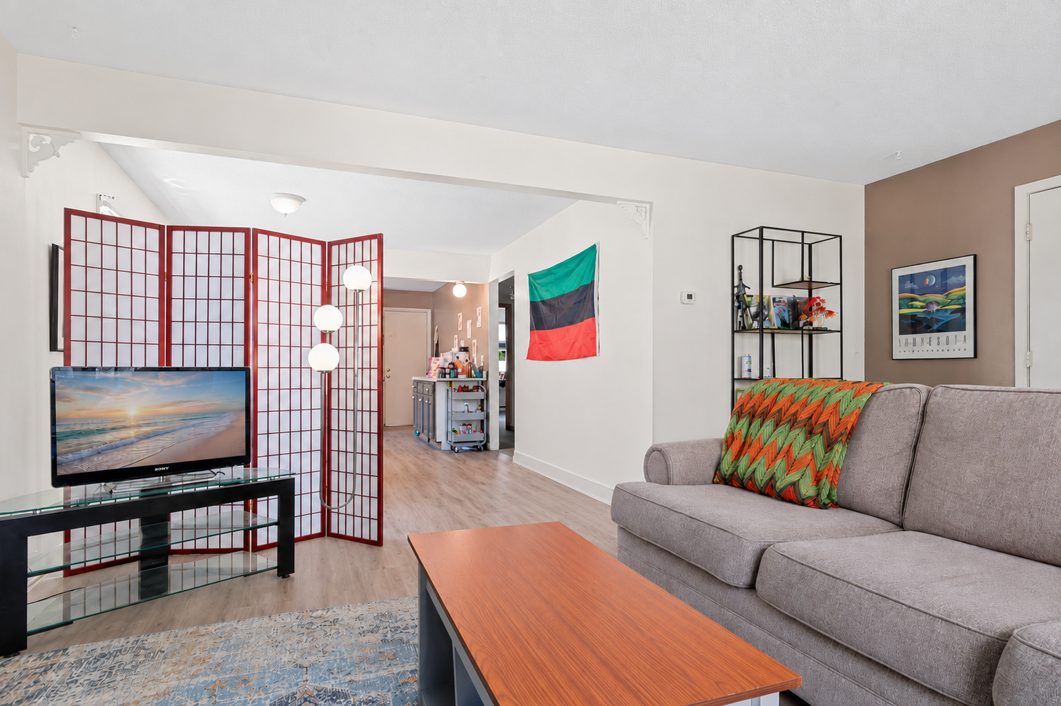 921 Weeks Avenue Se Property Photo 2