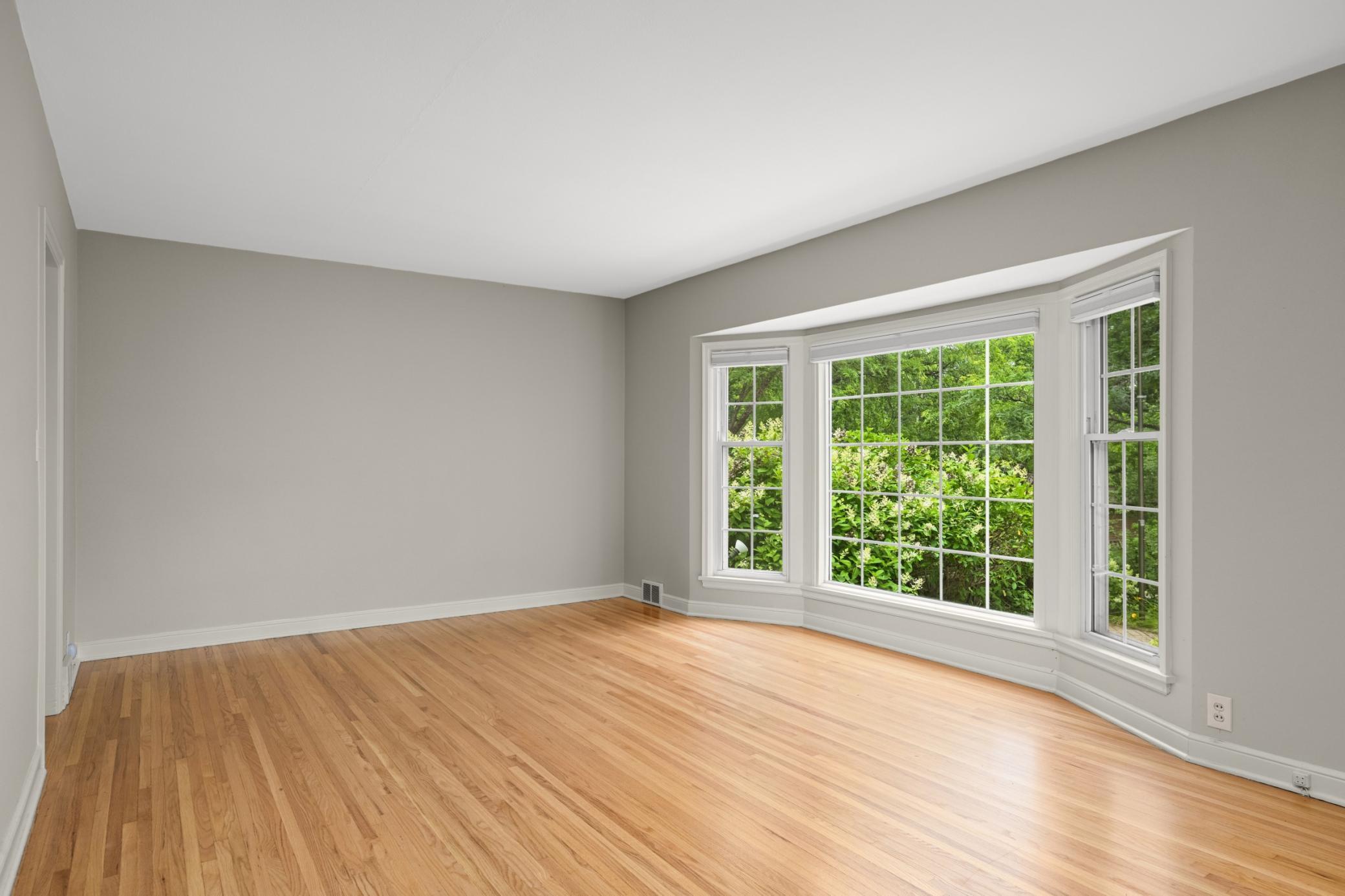 624 Pleasant Street Property Photo 6