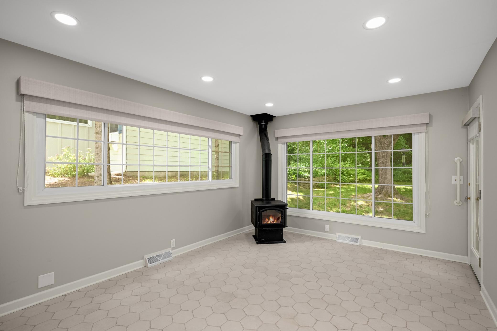 624 Pleasant Street Property Photo 11