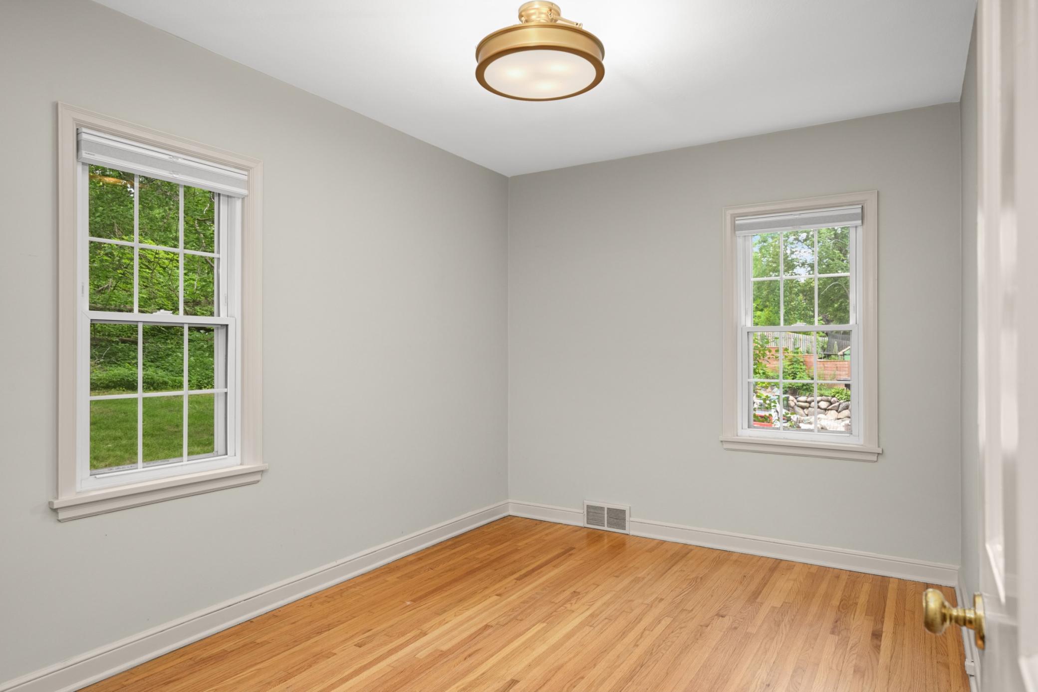 624 Pleasant Street Property Photo 13