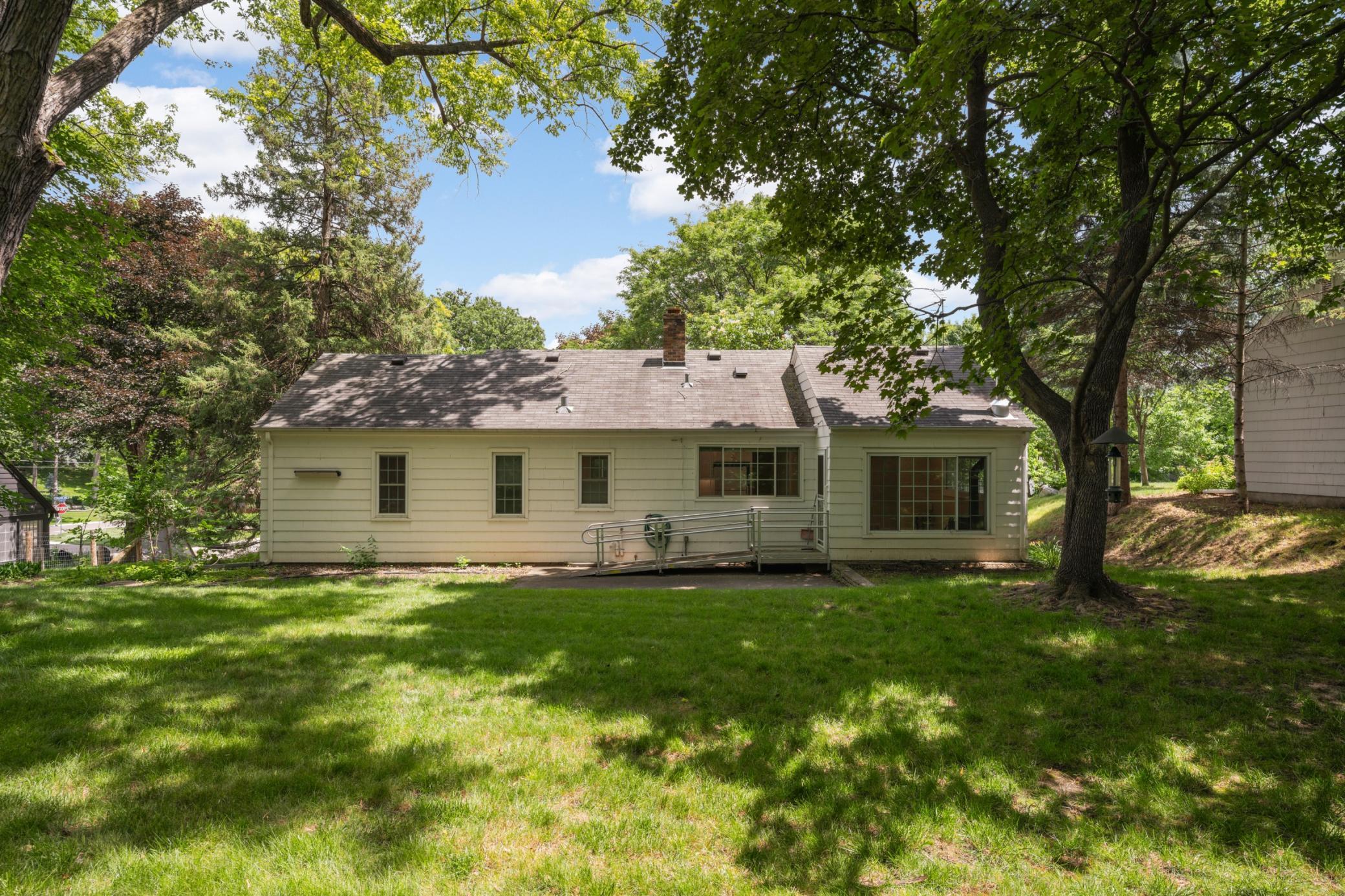 624 Pleasant Street Property Photo 22