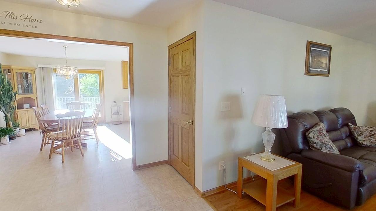 401 S Bruce Street S Property Photo 3