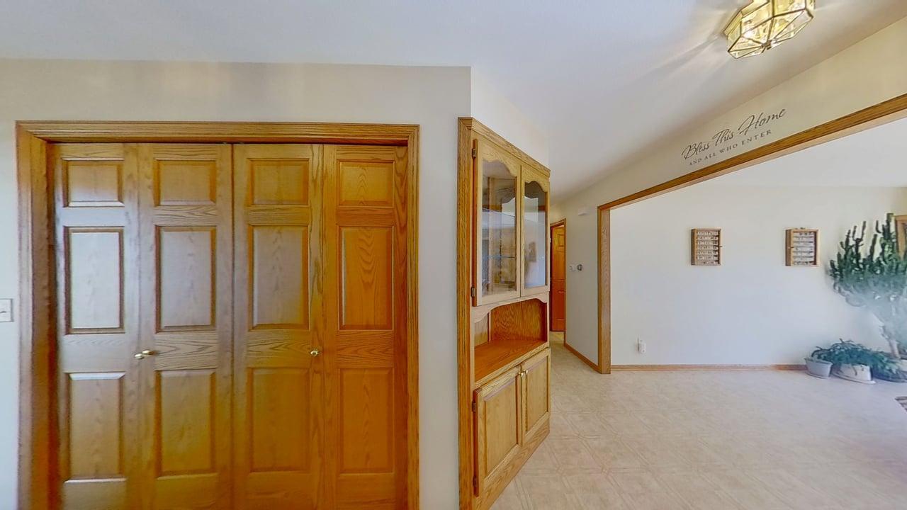 401 S Bruce Street S Property Photo 8