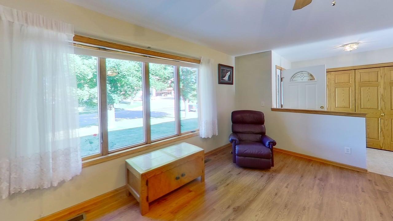 401 S Bruce Street S Property Photo 10