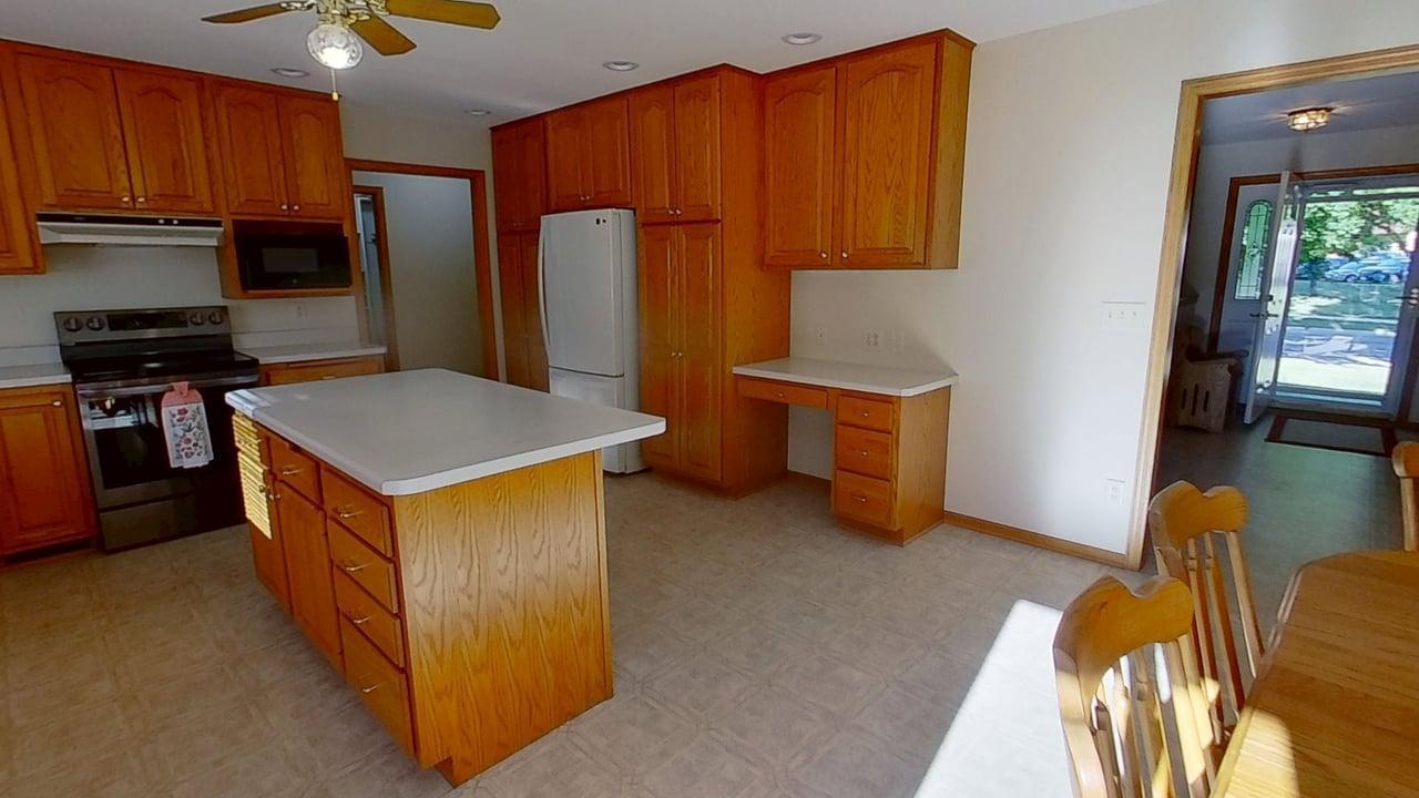 401 S Bruce Street S Property Photo 11