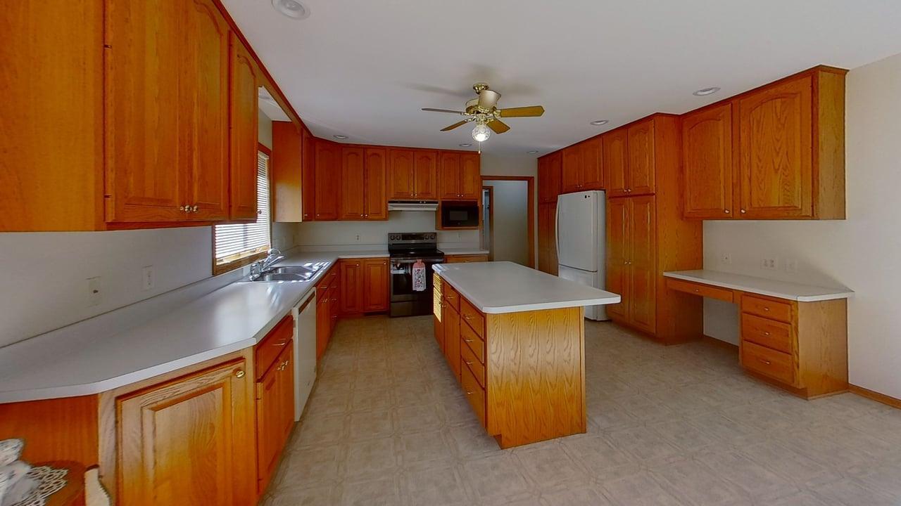 401 S Bruce Street S Property Photo 12