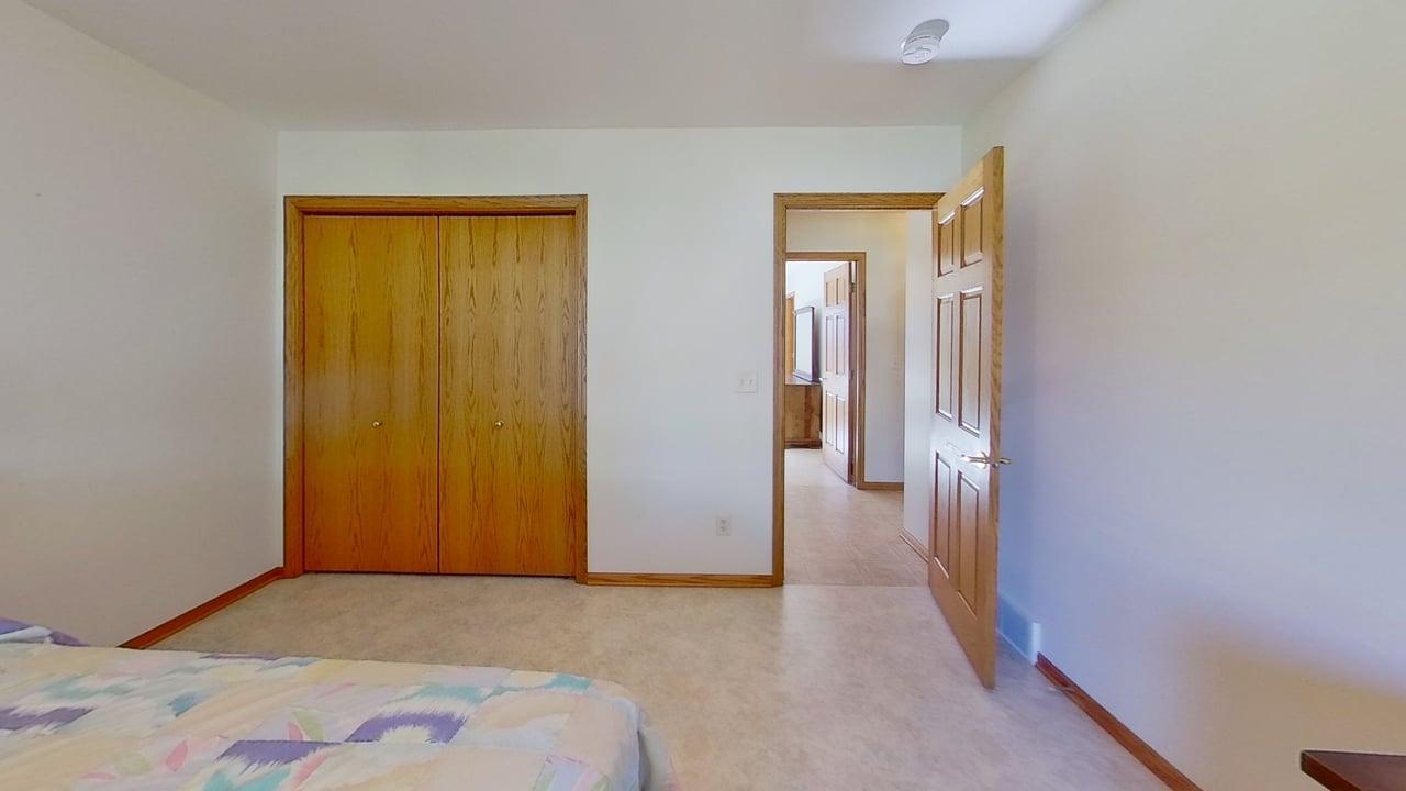 401 S Bruce Street S Property Photo 20