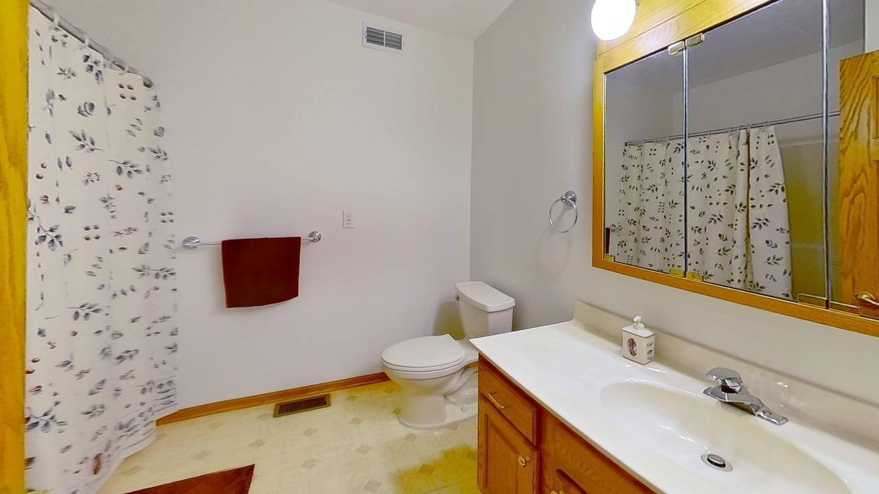 401 S Bruce Street S Property Photo 23