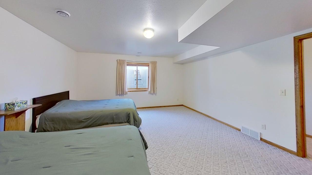 401 S Bruce Street S Property Photo 27